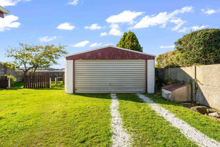 38 Kilmarnock Avenue Strathern_16