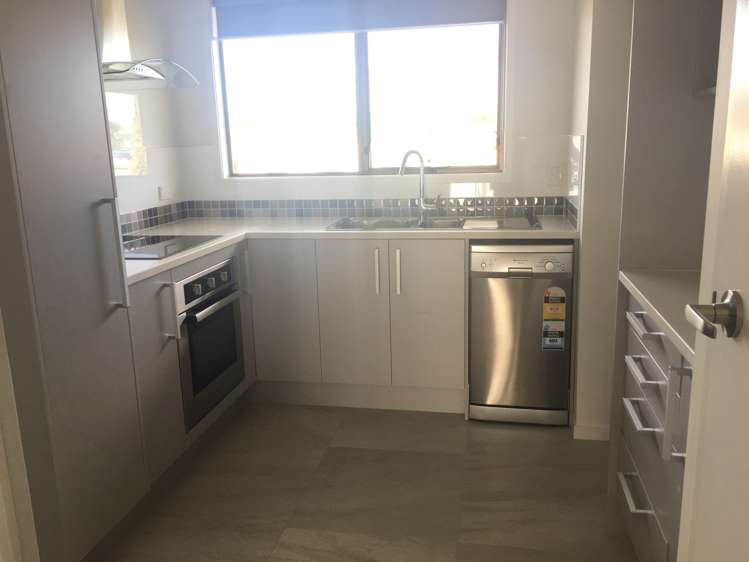 1/76 Wellington Street Howick_2