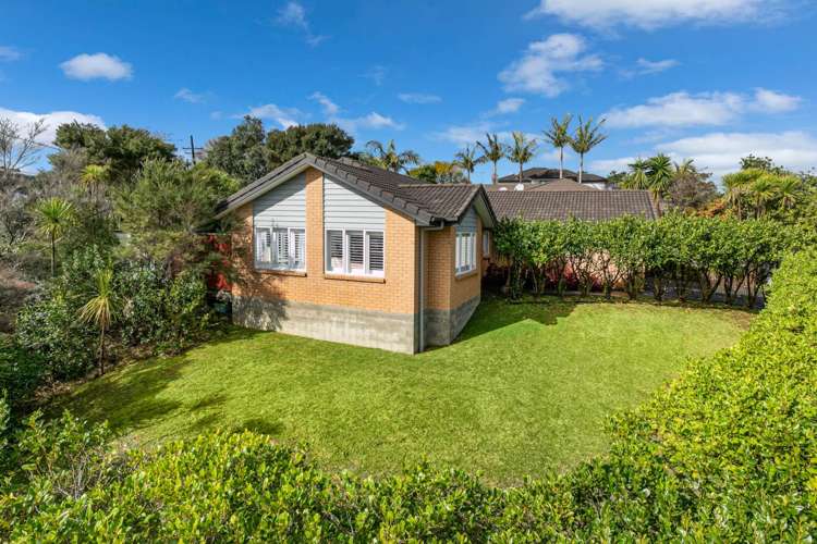 2 Durbin Court Greenhithe_16