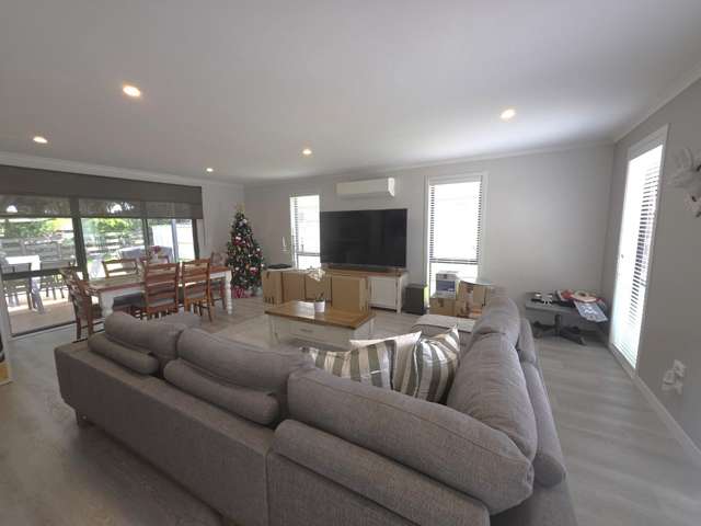 6 Tara Iti Way 11581_1