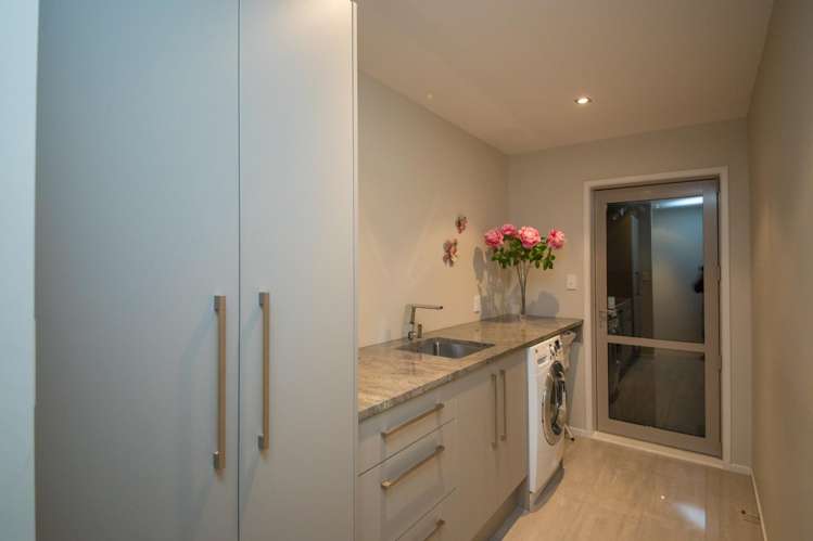 2 Grand Oaks Drive Awapuni_19