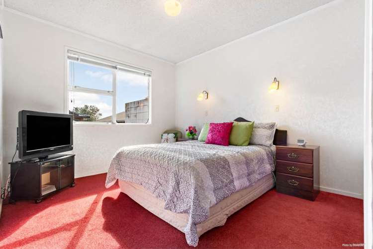 4/69 Titirangi Road New Lynn_4