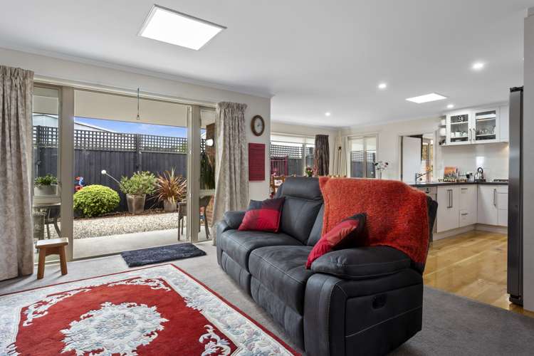 4/7 Wineberry Avenue Amberley_6