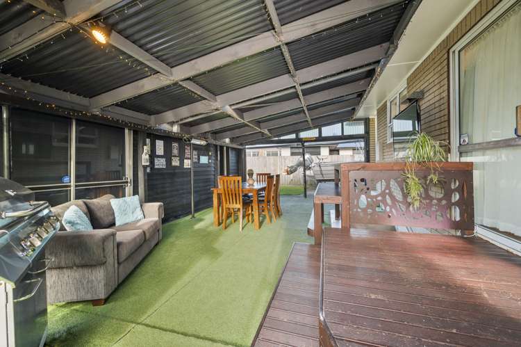 29 Pandora Avenue Westbrook_14