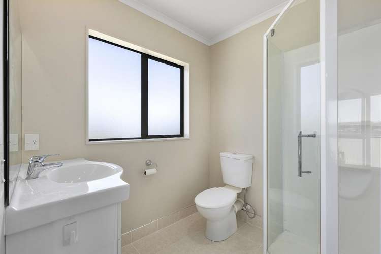 31 Saint Ives Drive Camborne_11