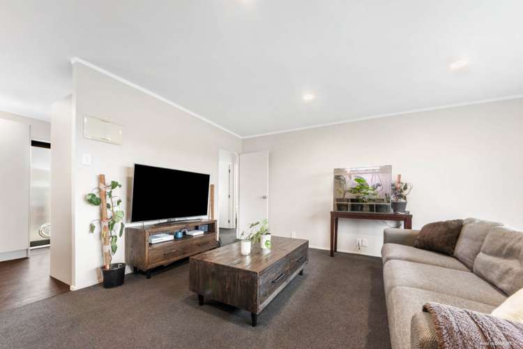 283 Hobsonville Road Hobsonville_2