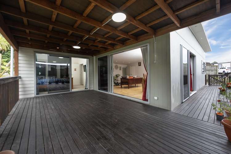 140A Solar Road Glen Eden_8