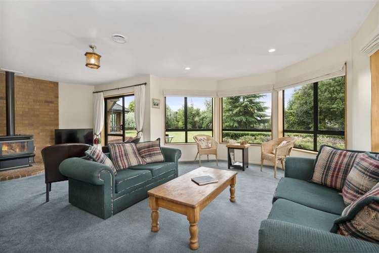 16 Woodglen Drive Woodend_9