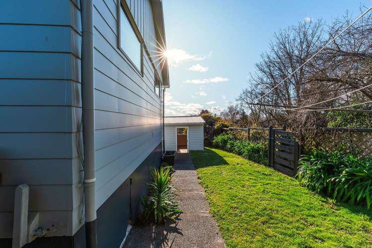 44 Tremaine Avenue Two Mile Bay_23