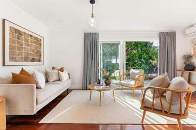2/4 Waiana Avenue_1