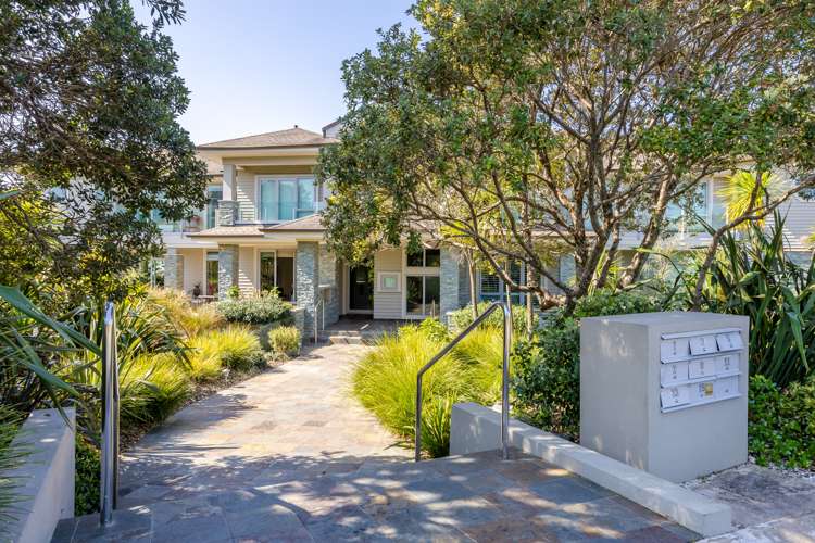 1 Little Compton Mews Snells Beach_34