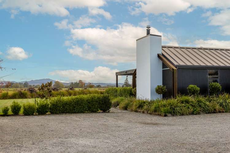 64 Mountvista Road Fernside_29