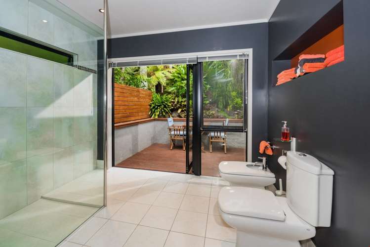 49 Rosecamp Road Beach Haven_16