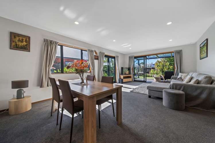 2/116 Roker St Somerfield_4