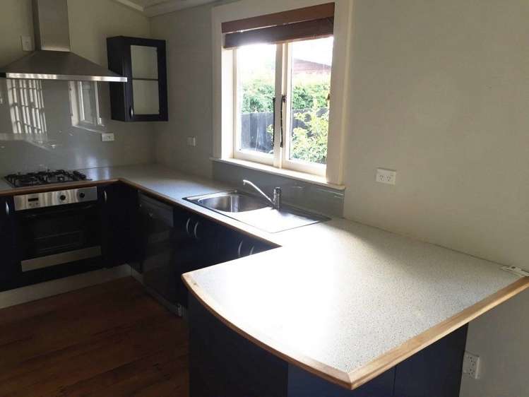 7 Newcastle Terrace Mount Albert_1