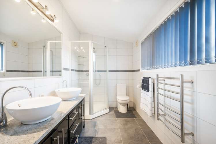 10 Castleton Drive Howick_21