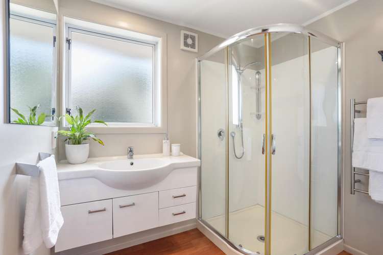 40 Kimber Hall Avenue Mount Roskill_11