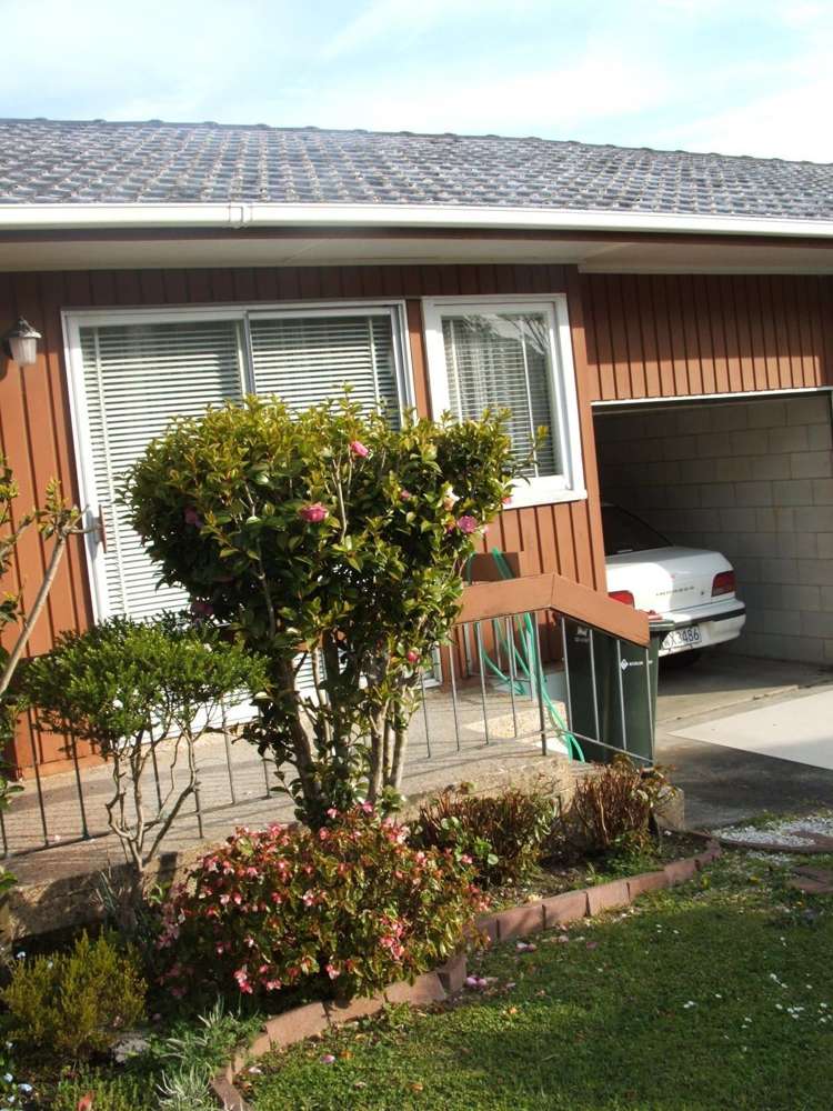 2/8 Rongo Road Royal Oak_2