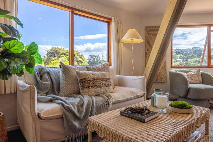 11 Pacific Parade Oneroa_1