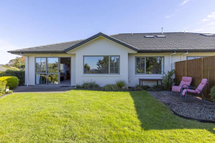 44 Lakeridge Close_0