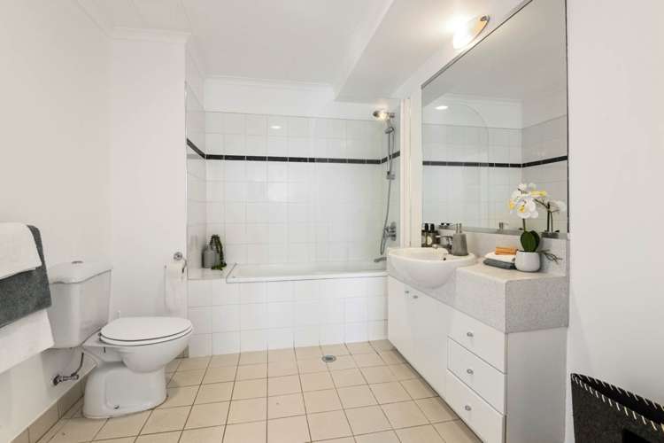 4c/1 Emily Place Auckland Central_9