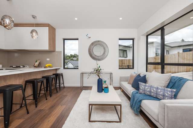 2/37 Garton Drive Massey_2