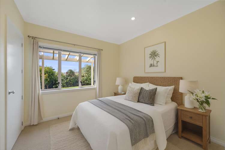 34 Lowry Place Frimley_8