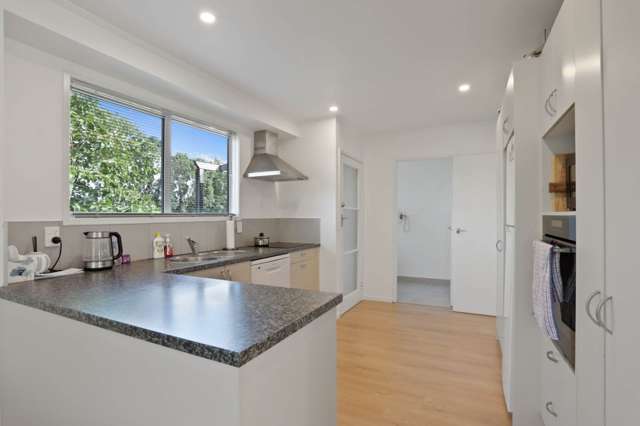 16 Kemp Road Massey_4