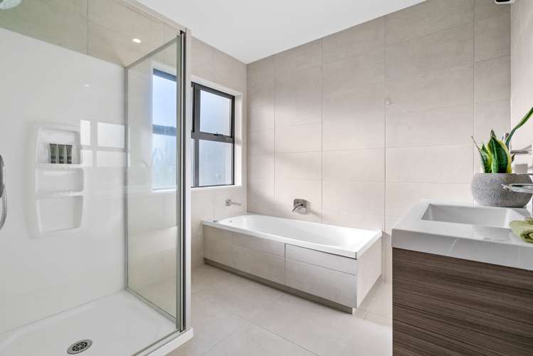 7 Matairangi Avenue Totara Heights_15