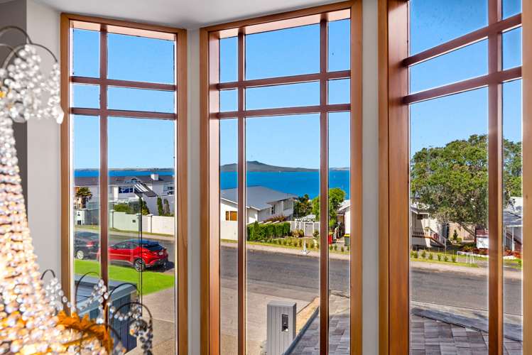 11 Katui Street Castor Bay_30