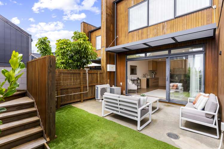 9 Hudson Bay Road Hobsonville_16