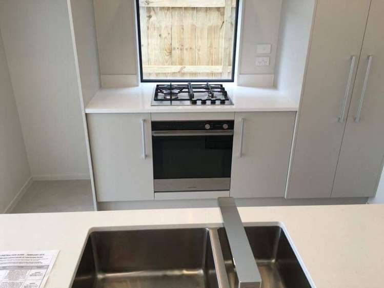 10 Costa Viva Crescent Karaka_5