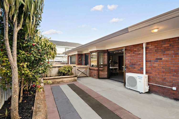 2/49 Oakdale Road Mount Roskill_12