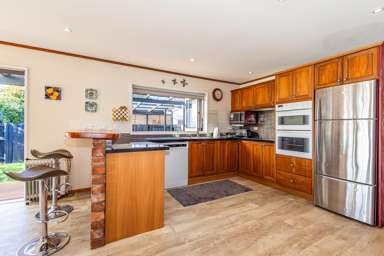 77 Goldfinch Street_3