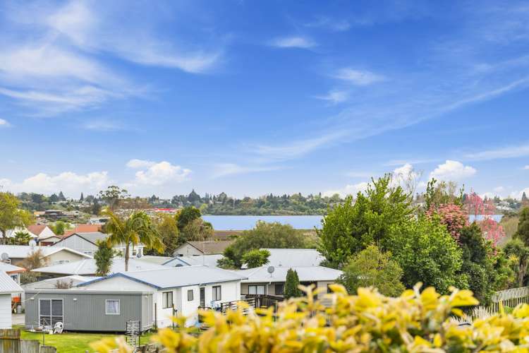 13 Poike Road Hairini_8