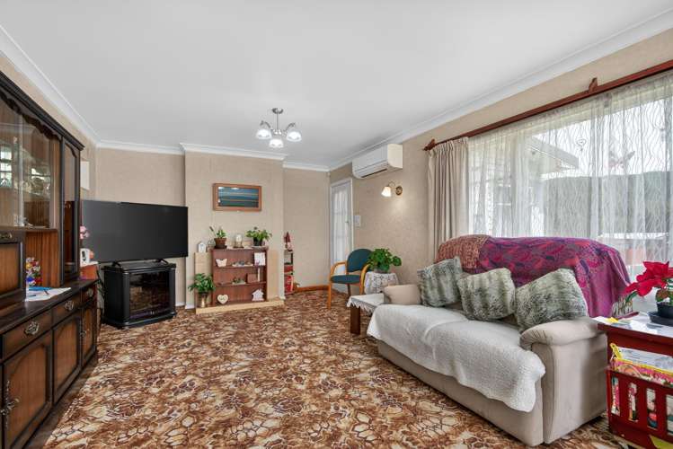 5 Burden Avenue Wainuiomata_5