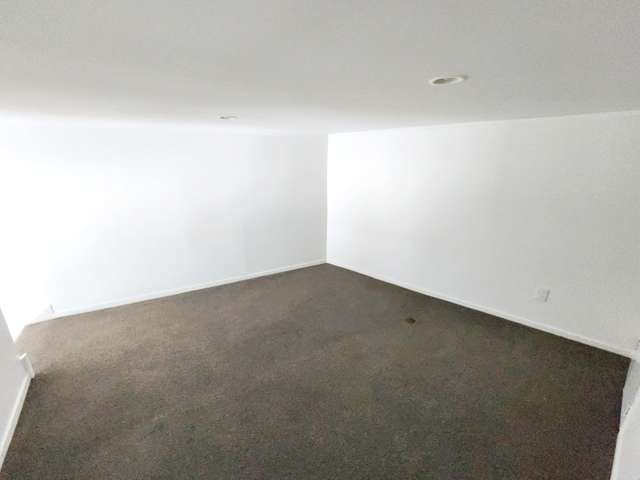 48 Cleveland Street (Downstairs) 1259_2