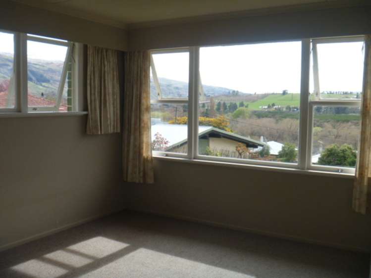 7 Branxholm Street Roxburgh_8