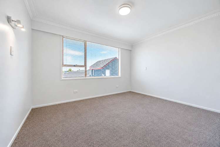 2/30 St Vincent Avenue Remuera_10