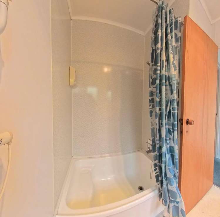  2/69 Golf Road Tāhunanui_9