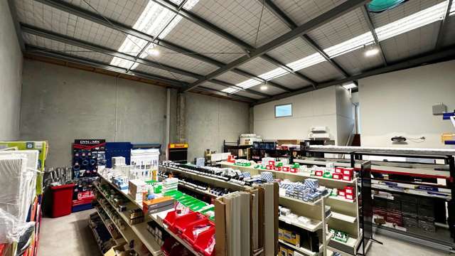 6/11 Ashley Place Beach Papamoa_3