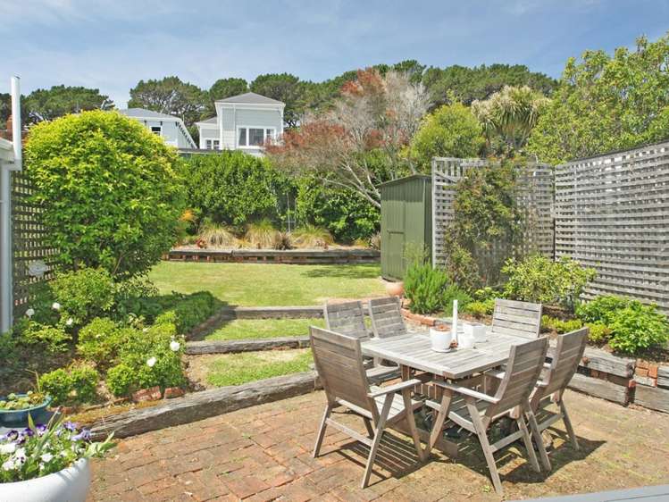 2 Herald Terrace Berhampore_13