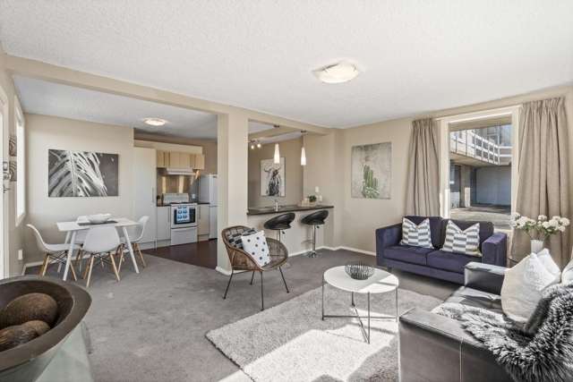 First home or Downsizing - this could be the one!