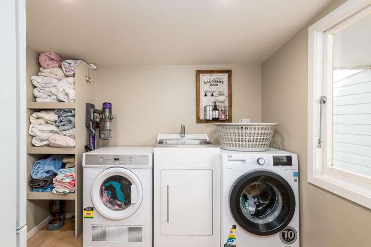 357 Hook School Road Makikihi_13