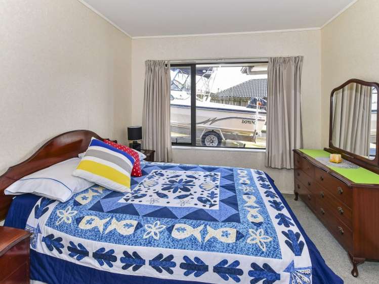 29 Hilltop Road Clover Park_10