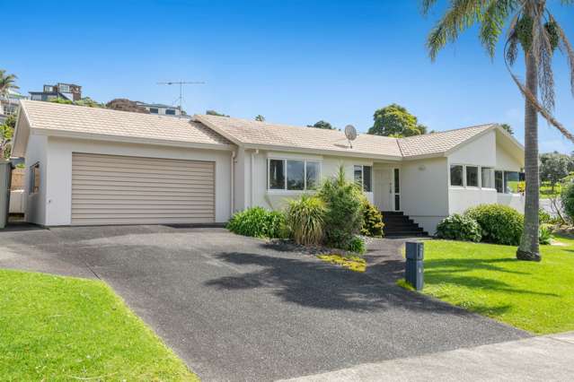 2 Mollyhawk Rise Arkles Bay_3