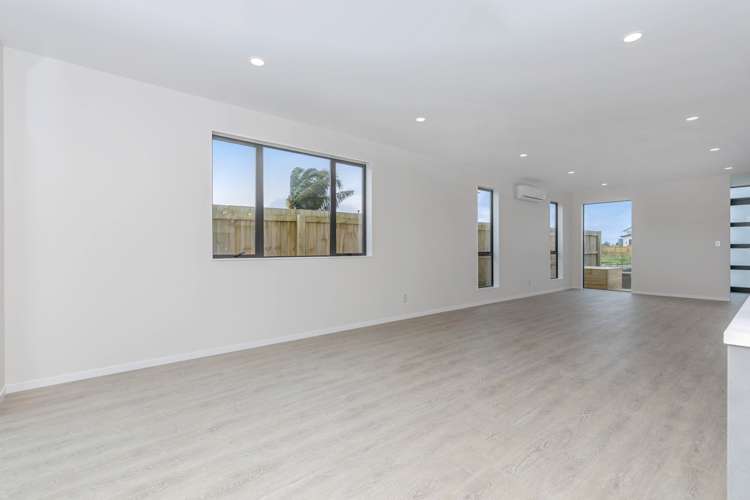 14 Bomber Lane Whenuapai_11