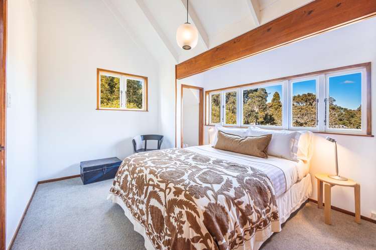 27 Rosecamp Road Beach Haven_17