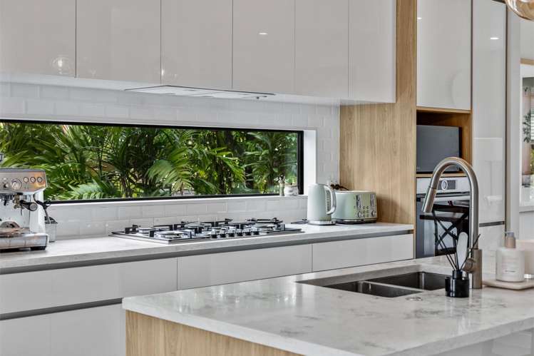 64 Glidepath Road Hobsonville_6