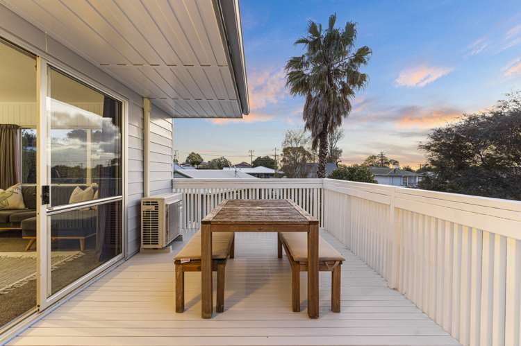 15b Aeroview Drive Beach Haven_1